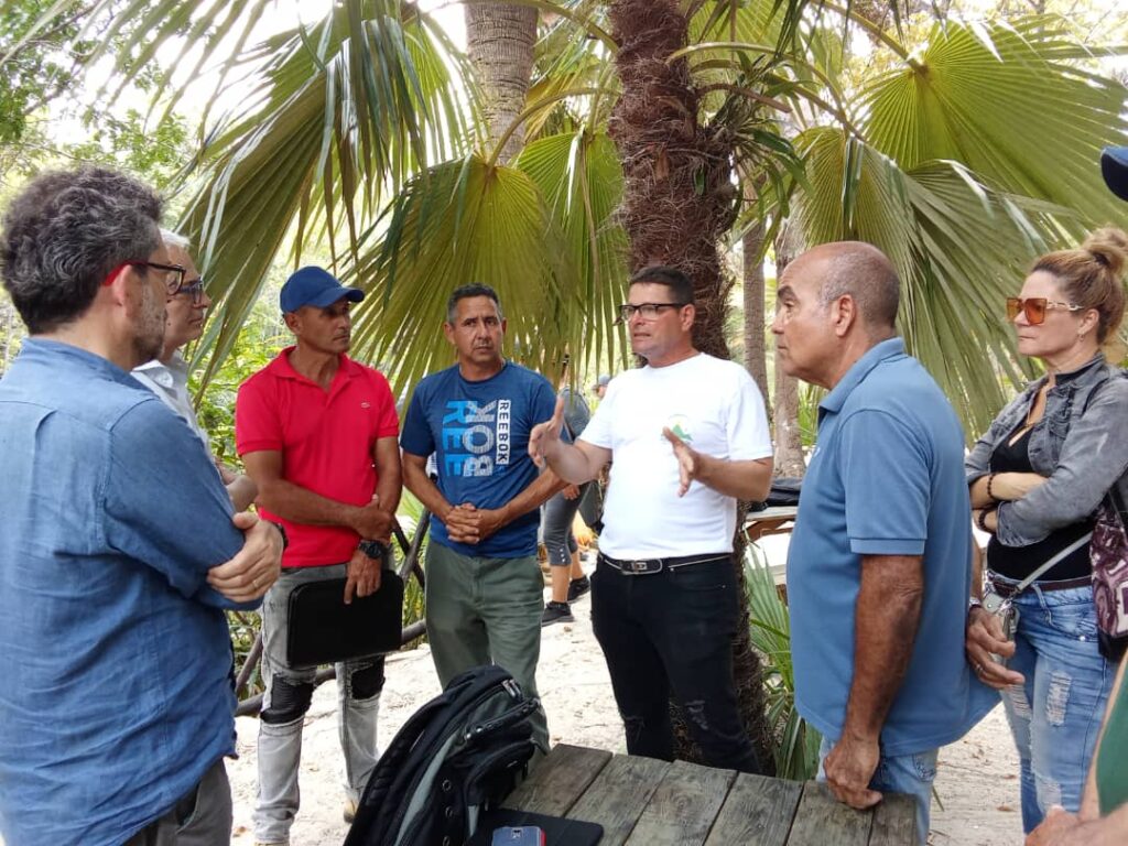 Una delegación de la Agencia Italiana de Cooperación visitó la empresa agroforestal guanera para impulsar proyectos de desarrollo.