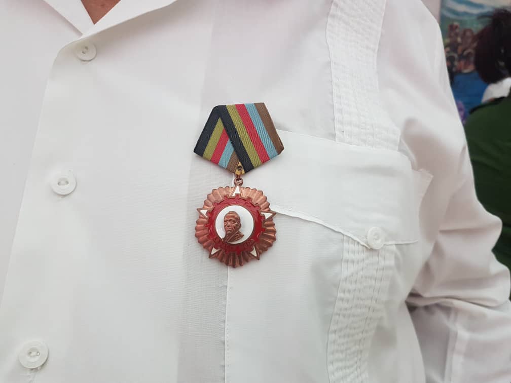 La medalla Jesús Menéndez le fue otorgada a 20 trabajadores de vanguardia.