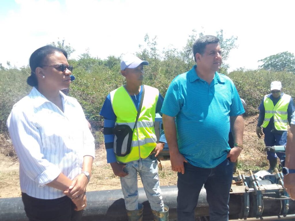 Viceprimera ministra cubana, Inés María Chapman evaluó en Pinar del Río, la implementación del programa de rehabilitación de redes hidráulicas en municipios vueltabajeros.