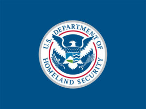 El gobierno estadounidense refuerza su estrategia de deportaciones masivas bajo las órdenes del presidente Donald Trump.
