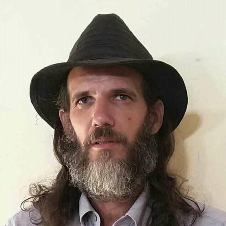 Gente de mi pueblo: Historia de vida de Juan Carlos Rodríguez Valdés, artista de la plástica pinareña.