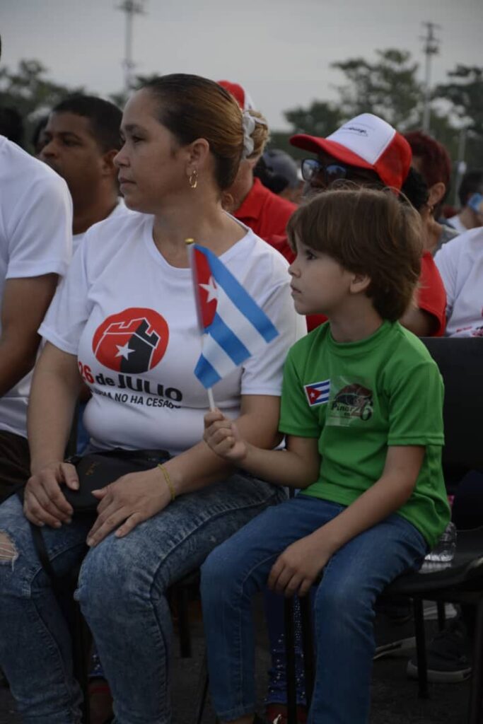 Celebran el acto provincial por el 26 de julio en la plaza de Pinar del Río.