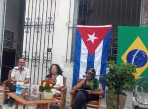 Madera Dura: una antología que celebra la voz de la mujer afrodescendiente.