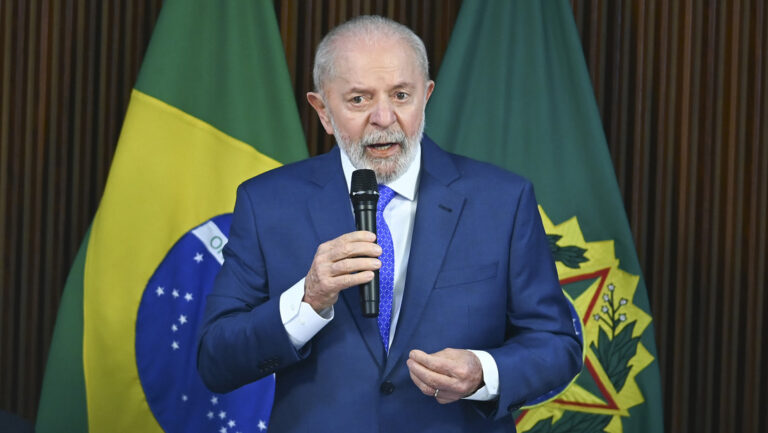 Lula advierte sobre la crisis del multilateralismo y critica las medidas de Trump