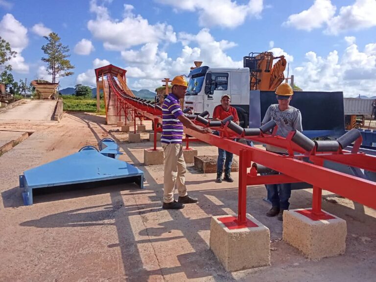 Avanza proyecto inversionista que revitalizará la producción de arena sílice en Pinar del Río
