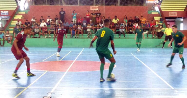 Campeonato de Futsal este fin de semana en sala polivalente pinareña