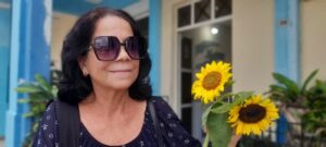 Mujer pinareña, mujer girasol.