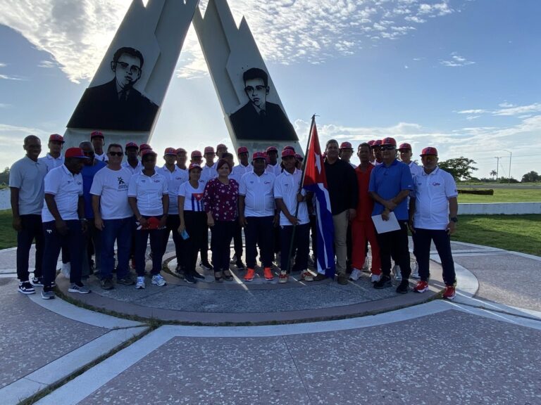 Abanderan en Pinar del Río a equipo cubano para Panamericano Sub-15 de Béisbol