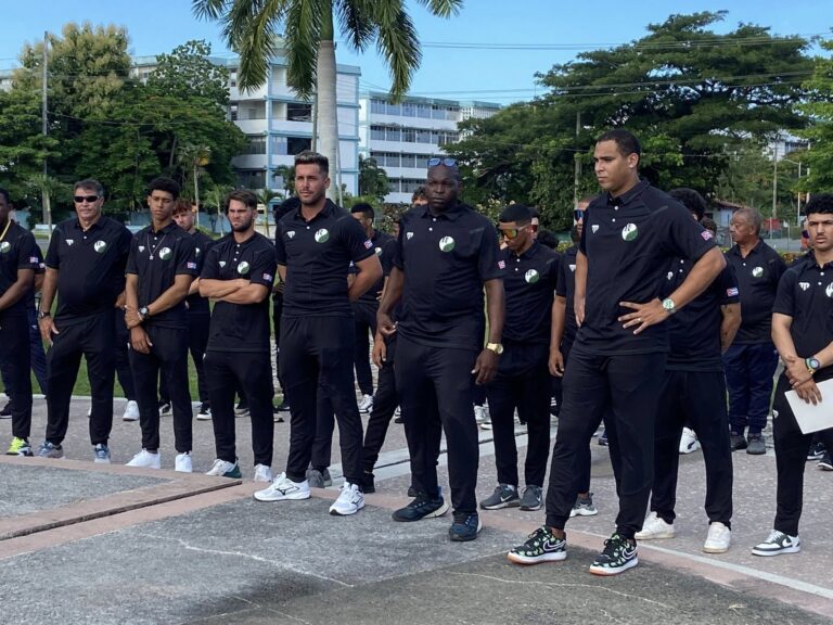 Abanderan a equipo de béisbol de Pinar del Río para Serie Nacional