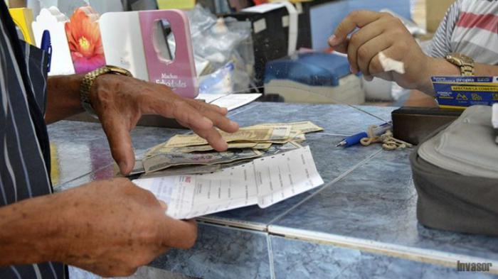 Autoridades bancarias supervisan condiciones para pago de jubilados y pensionados