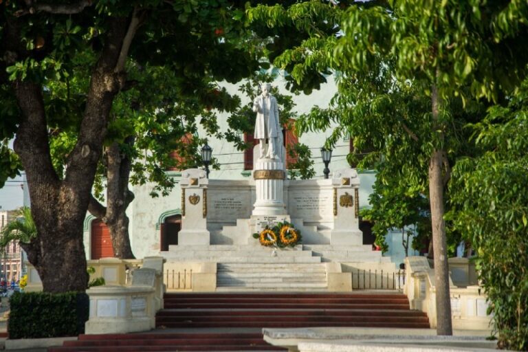 Donde comenzó todo: la ciudad y su parque centenario