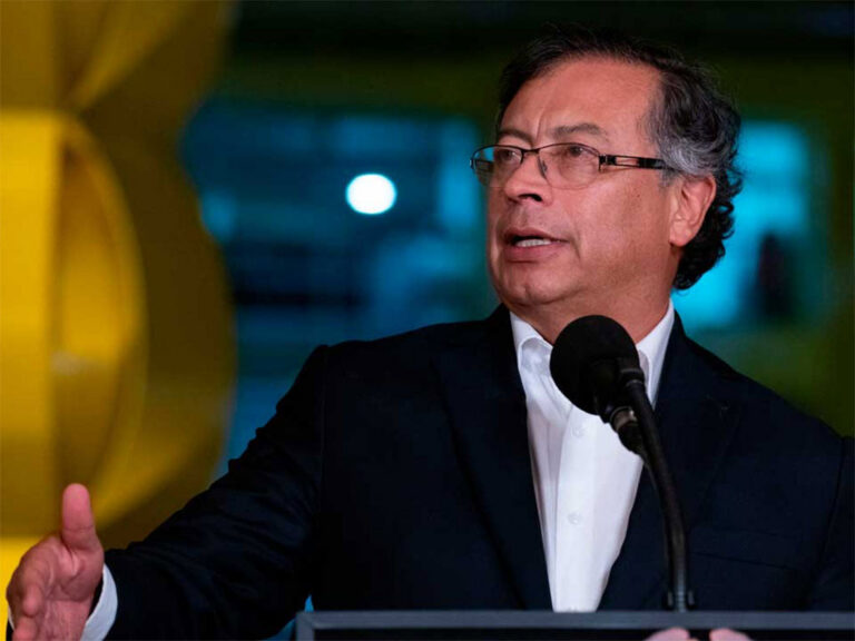 Sistema de salud preventivo cubre todos los municipios de Colombia, afirma Petro