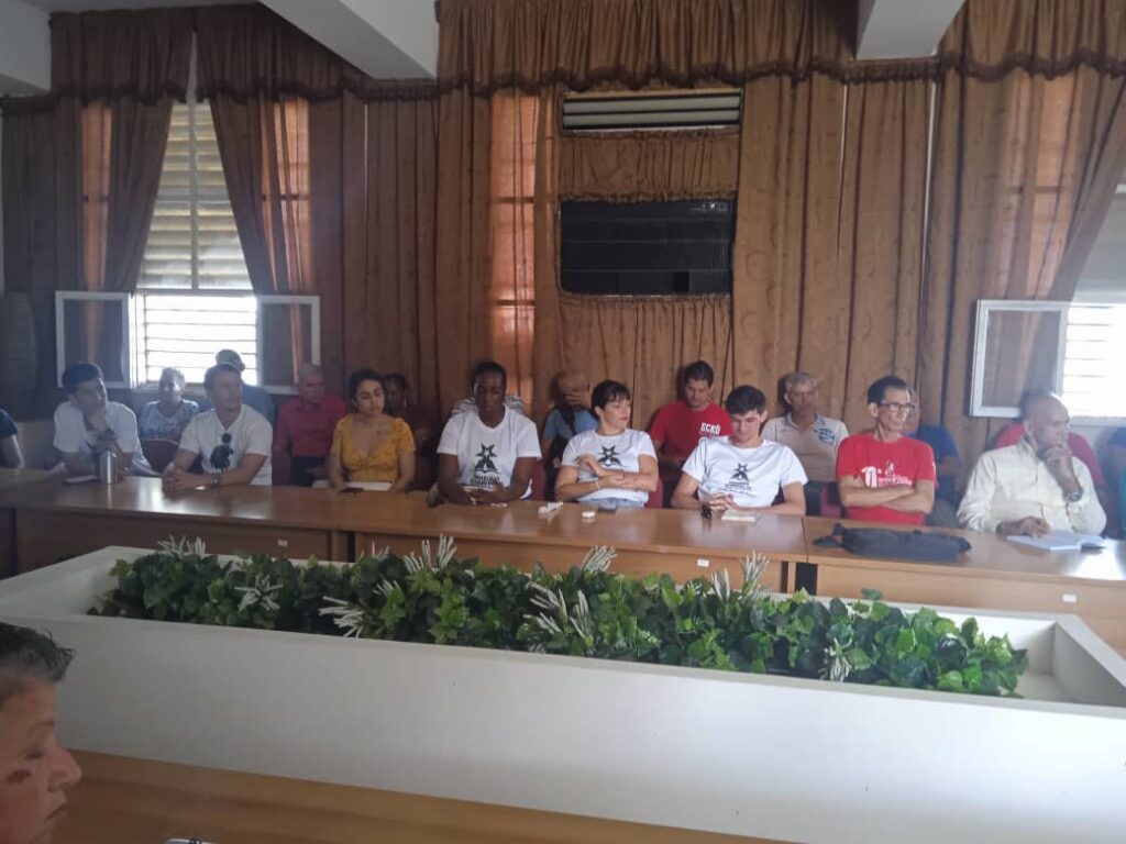 Agradece embajador venezolano solidaridad del pueblo cubano con su país.