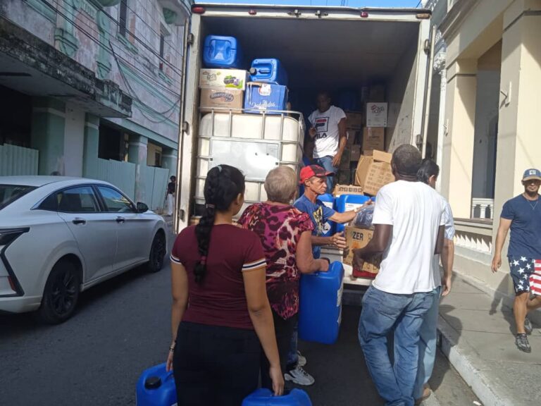 Un cargamento con el corazón y la empatía de los pinareños