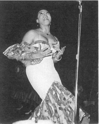 Mujeres cubanas en agrupaciones de la música popular.