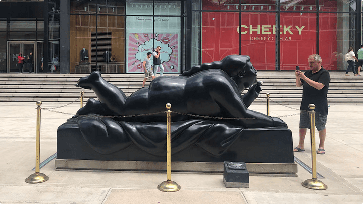 Botero y sus "obesas" en la escultura urbana.