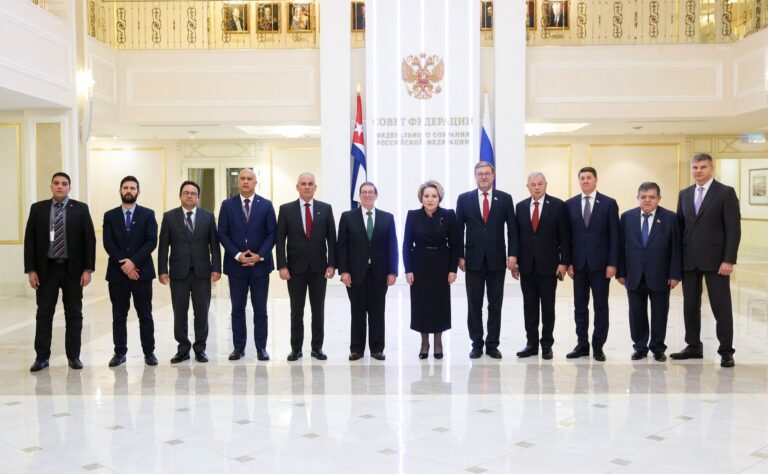 Catalogan en Rusia de genocidio bloqueo energético de EEUU a Cuba