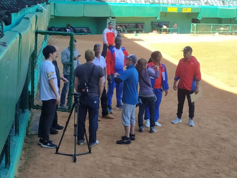 Documental sobre Liván Moinelo: televisora japonesa filma en Pinar del Río (+Fotos)