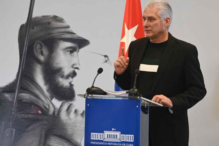 Cuba diseña transformaciones económicas con participación popular