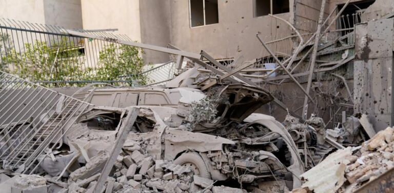 Más de 200 muertos en el primer día de agresión contra Irán