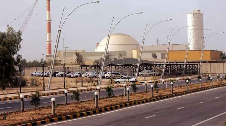 Putin supervisa situación en central nuclear iraní de Bushehr