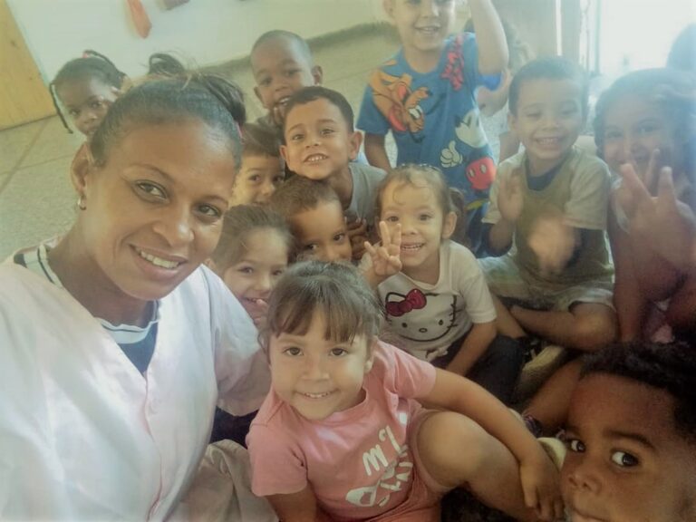 Trabajadoras cubanas: resilientes y desafiantes