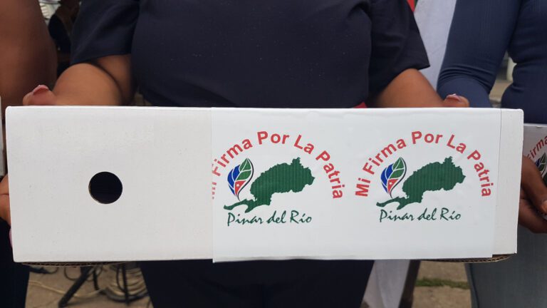 Pinareños refrendan derecho irrenunciable de Cuba a vivir en paz (+Audio,+Fotos)