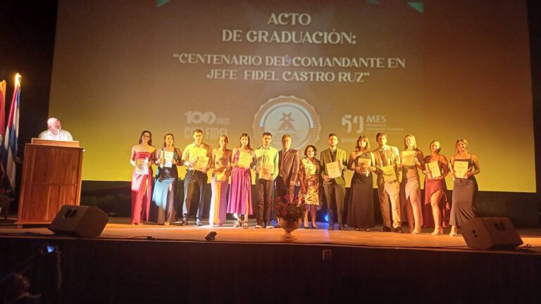 Más de mil jóvenes recibieron sus títulos universitarios en Pinar del Río (+Audio)