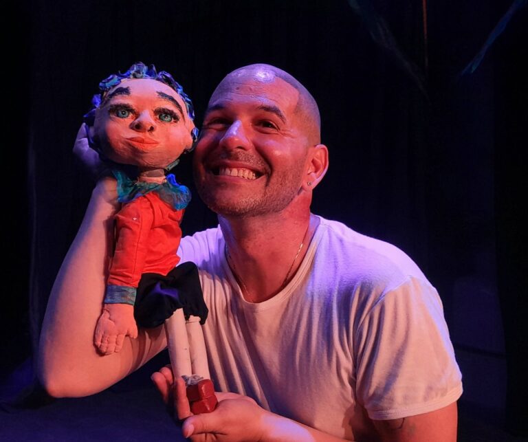 Dramaturgo pinareño recibe Mención del Premio Hispanoamericano 2026