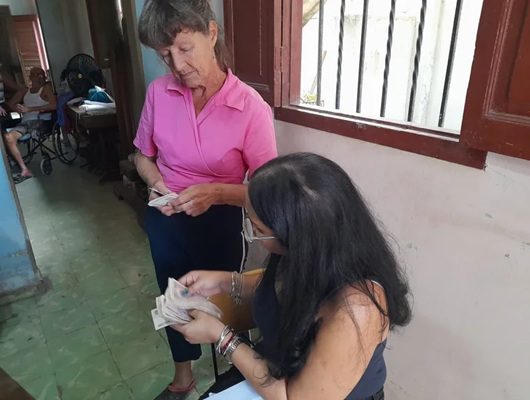 Actores económicos no estatales facilitan el pago a más de 250 jubilados en Consolación del Sur (+Audio)
